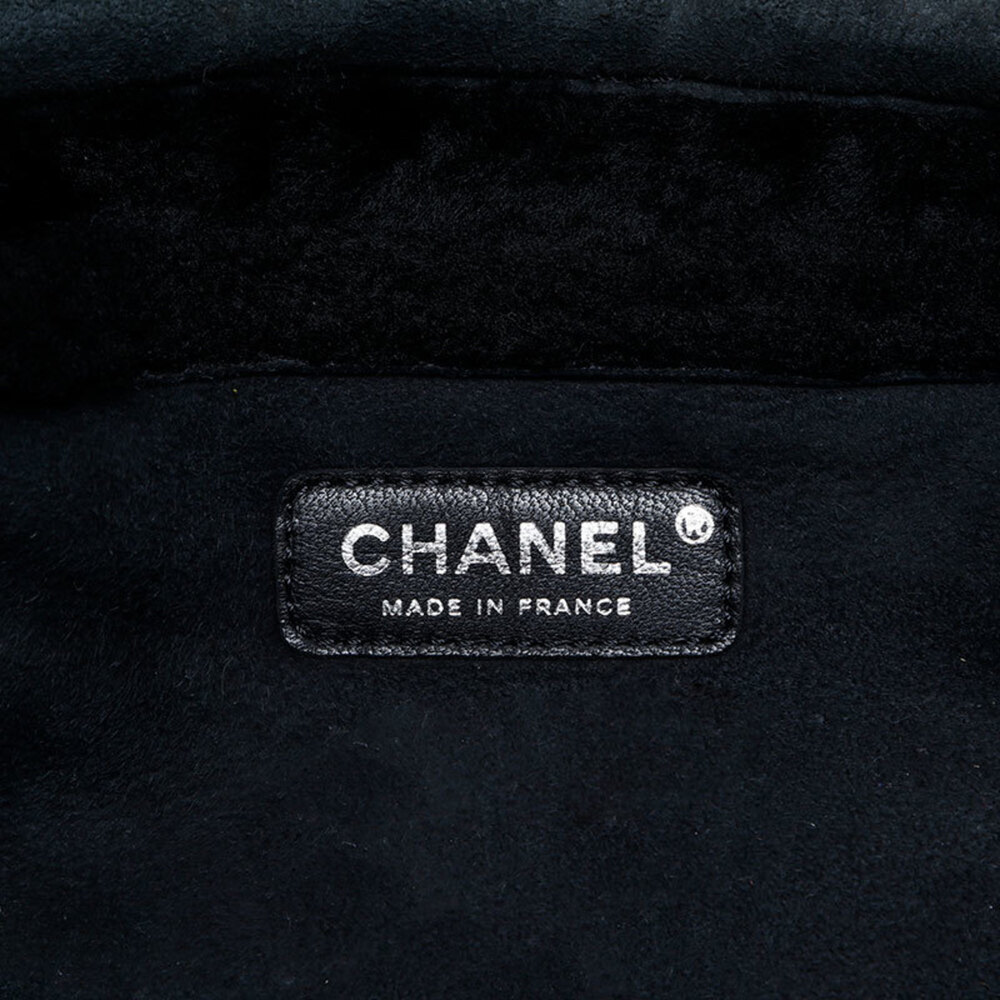 CHANEL Black Shoulder Bag - Picture 11 of 13
